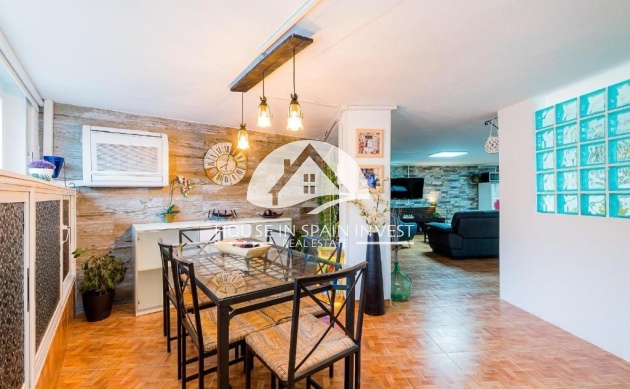 Resale - Apartment  - Torrevieja - El Acequión - Los Náufragos