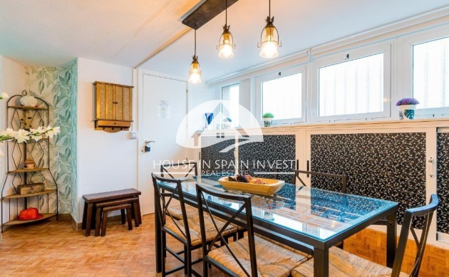 Resale - Apartment  - Torrevieja - El Acequión - Los Náufragos