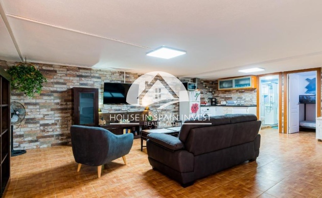 Resale - Apartment  - Torrevieja - El Acequión - Los Náufragos