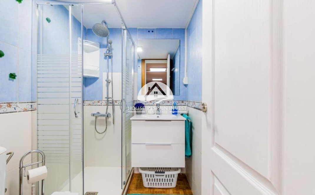 Resale - Apartment  - Torrevieja - El Acequión - Los Náufragos