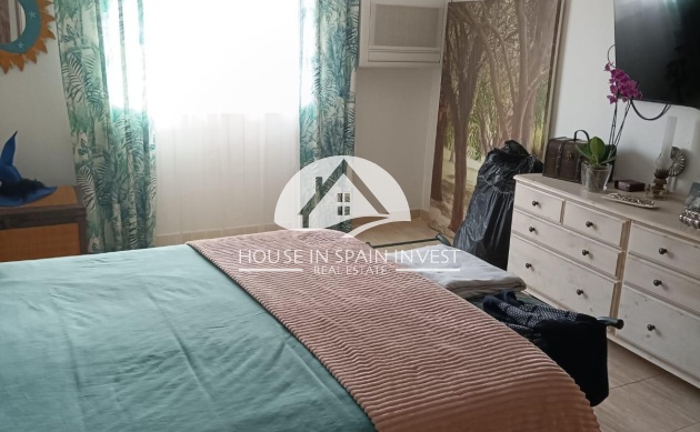 Resale - Apartment  - Torrevieja - El Acequión - Los Náufragos