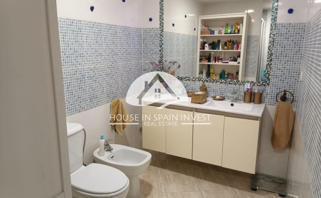 Resale - Apartment  - Torrevieja - El Acequión - Los Náufragos