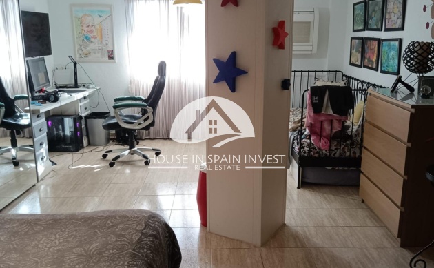 Resale - Apartment  - Torrevieja - El Acequión - Los Náufragos