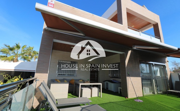 Resale - Villa - Torrevieja - Torreta - Salado