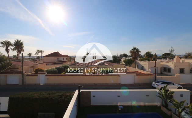 Resale - Villa - Torrevieja - Torreta - Salado