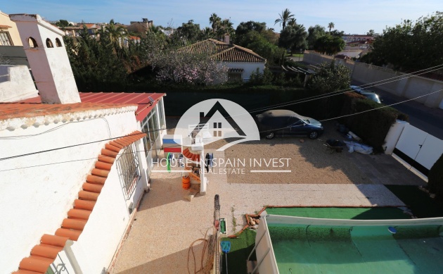Resale - Villa - Torrevieja - Torreta - Salado