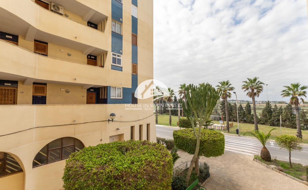 Resale - Apartment  - Torrevieja - La Veleta