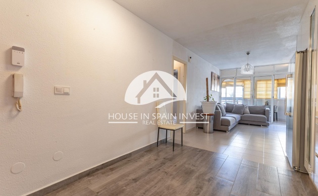 Resale - Apartment  - Torrevieja - La Veleta