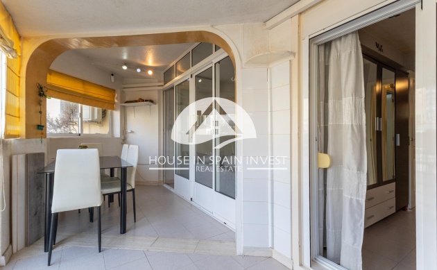 Resale - Apartment  - Torrevieja - La Veleta