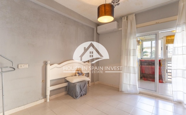 Resale - Apartment  - Torrevieja - La Veleta