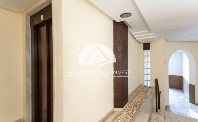 Resale - Apartment  - Torrevieja - La Veleta