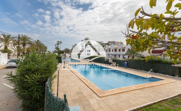 Resale - Apartment  - Torrevieja - La Veleta