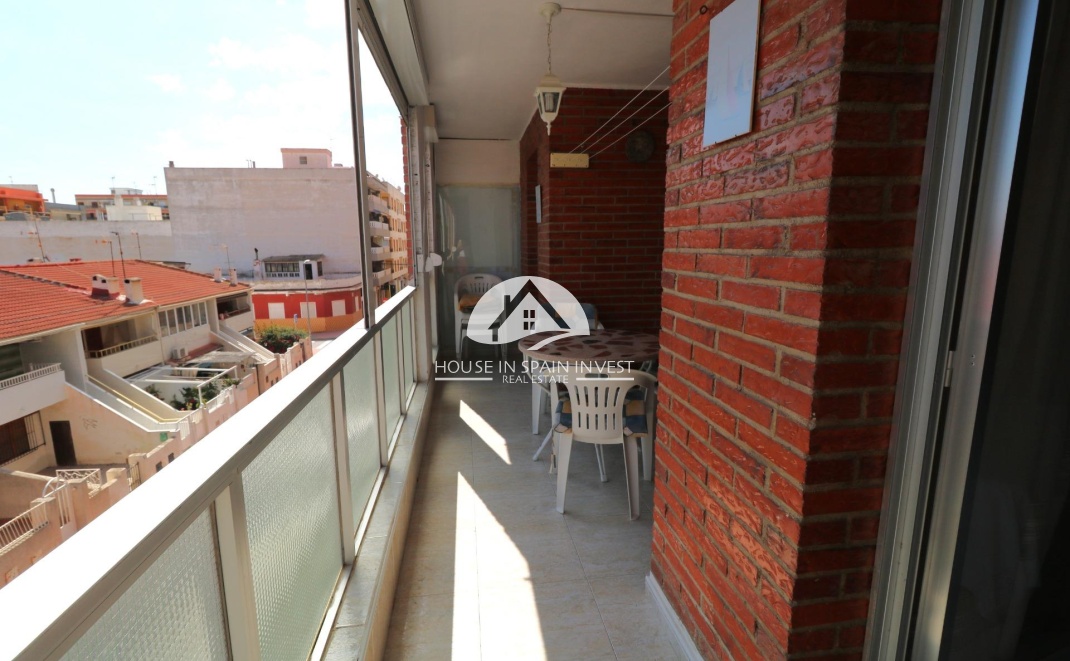 Resale - Apartment  - Torrevieja - Playa de los Naufragos