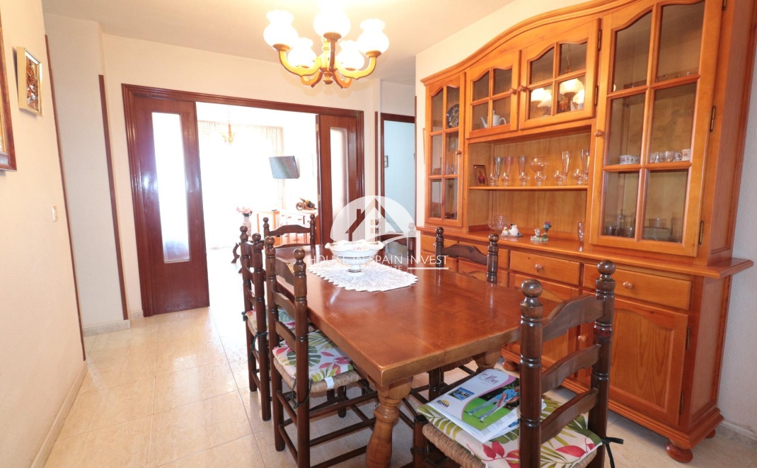 Resale - Apartment  - Torrevieja - Playa de los Naufragos
