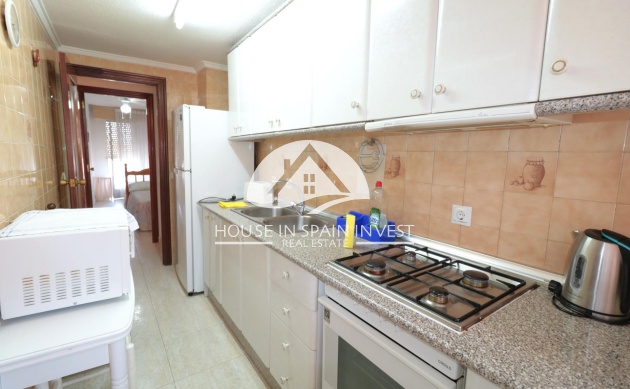Resale - Apartment  - Torrevieja - Playa de los Naufragos