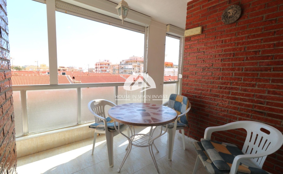 Resale - Apartment  - Torrevieja - Playa de los Naufragos