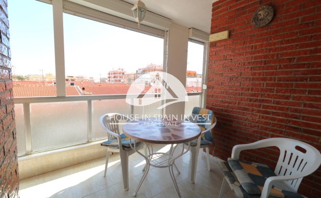 Resale - Apartment  - Torrevieja - Playa de los Naufragos
