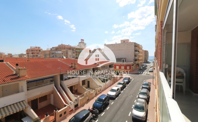 Resale - Apartment  - Torrevieja - Playa de los Naufragos