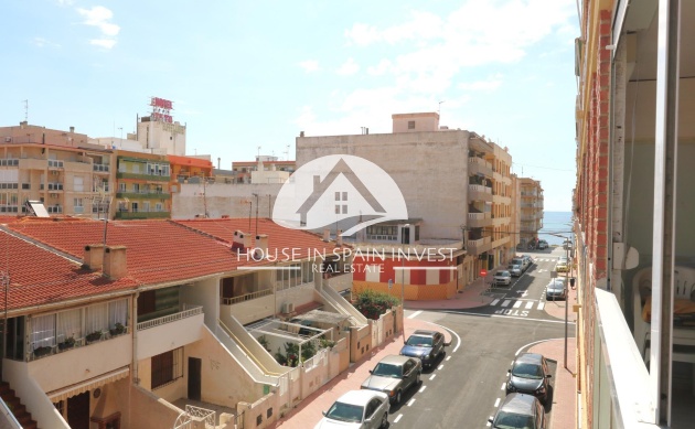 Resale - Apartment  - Torrevieja - Playa de los Naufragos