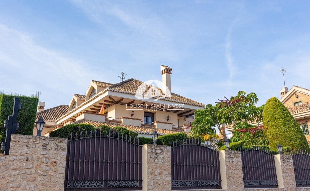 Resale - Villa - Torrevieja - La Veleta