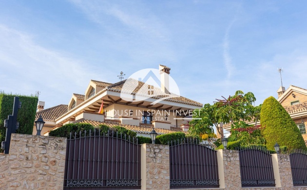 Resale - Villa - Torrevieja - La Veleta