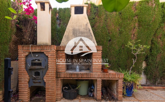 Resale - Villa - Torrevieja - La Veleta