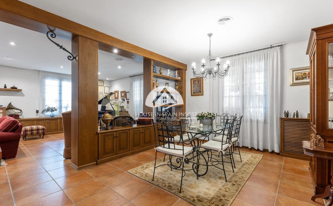 Resale - Villa - Torrevieja - La Veleta