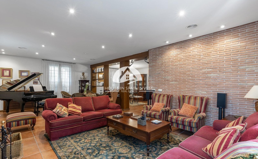 Resale - Villa - Torrevieja - La Veleta