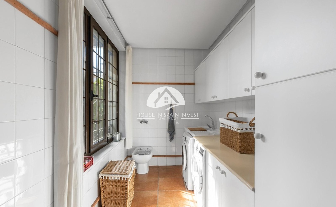 Resale - Villa - Torrevieja - La Veleta