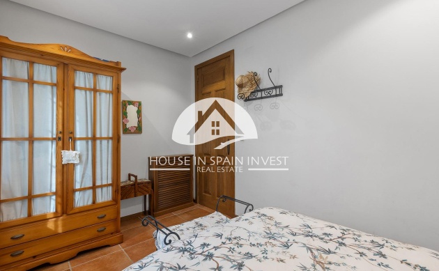 Resale - Villa - Torrevieja - La Veleta