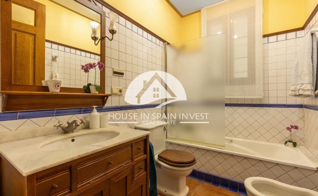 Resale - Villa - Torrevieja - La Veleta