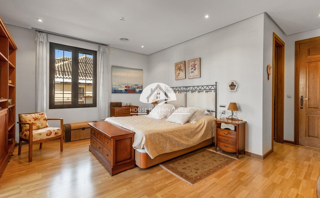 Resale - Villa - Torrevieja - La Veleta