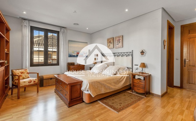 Resale - Villa - Torrevieja - La Veleta