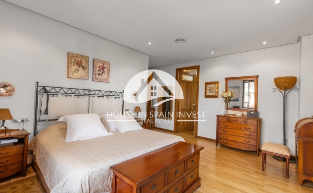 Resale - Villa - Torrevieja - La Veleta