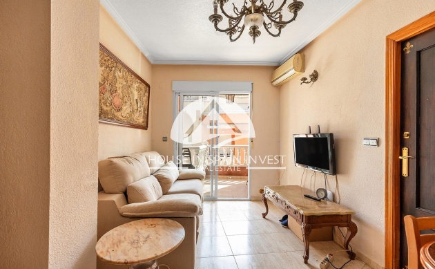 Resale - Apartment  - Torrevieja - Playa del Cura