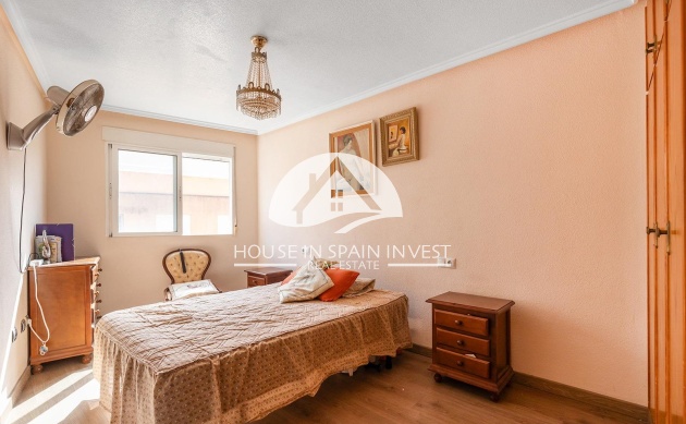 Resale - Apartment  - Torrevieja - Playa del Cura