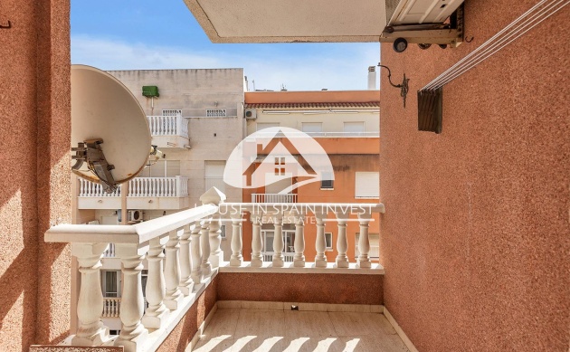 Resale - Apartment  - Torrevieja - Playa del Cura
