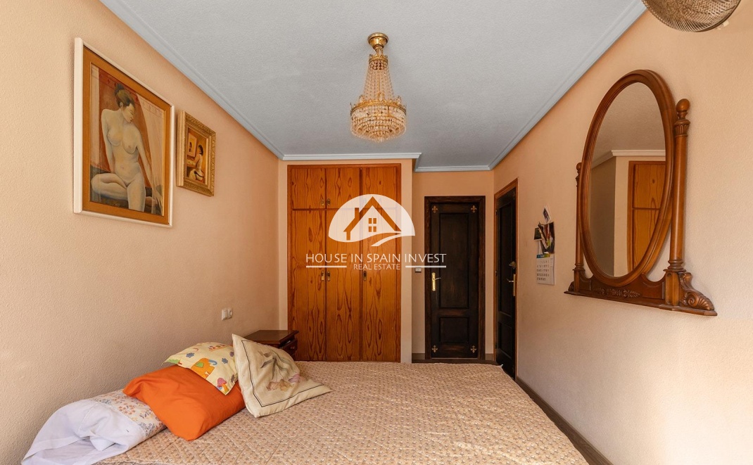 Resale - Apartment  - Torrevieja - Playa del Cura