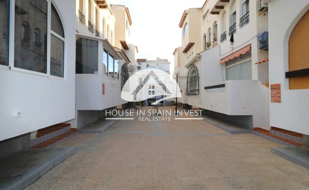Resale - Studio - Torrevieja - Playa de los Naufragos