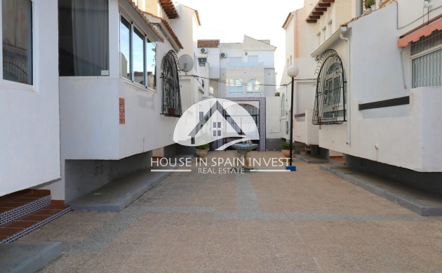 Resale - Studio - Torrevieja - Playa de los Naufragos