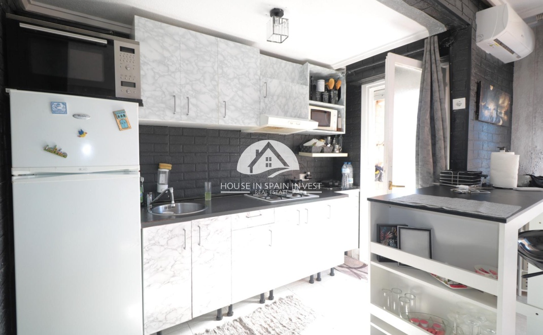 Resale - Apartment  - Torrevieja - La Mata