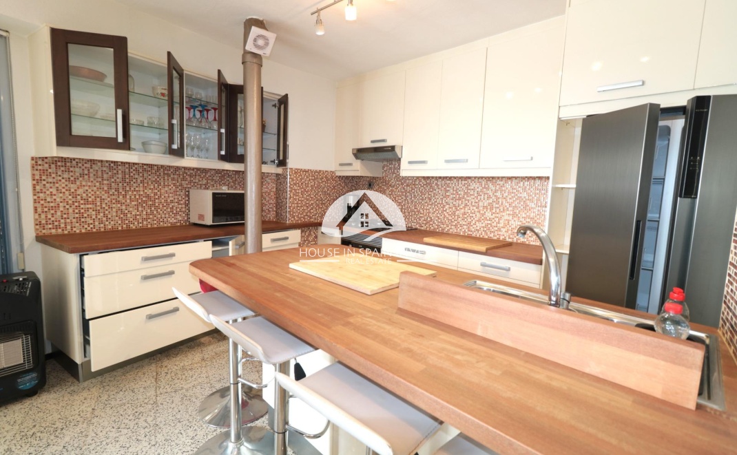 Resale - Apartment  - Torrevieja - El Acequión - Los Náufragos