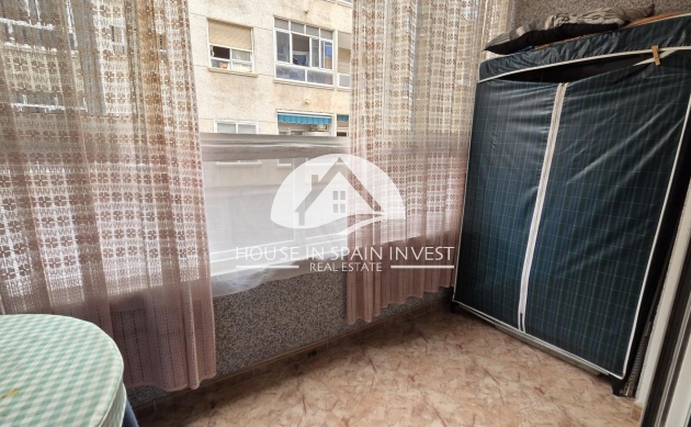 Resale - Apartment  - Torrevieja - Playa del Cura