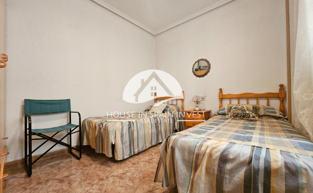Resale - Apartment  - Torrevieja - Playa del Cura