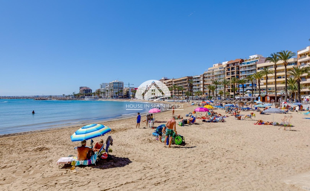 Resale - Apartment  - Torrevieja - Playa del Cura