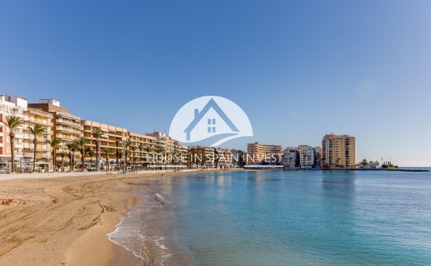 Resale - Apartment  - Torrevieja - Playa del Cura