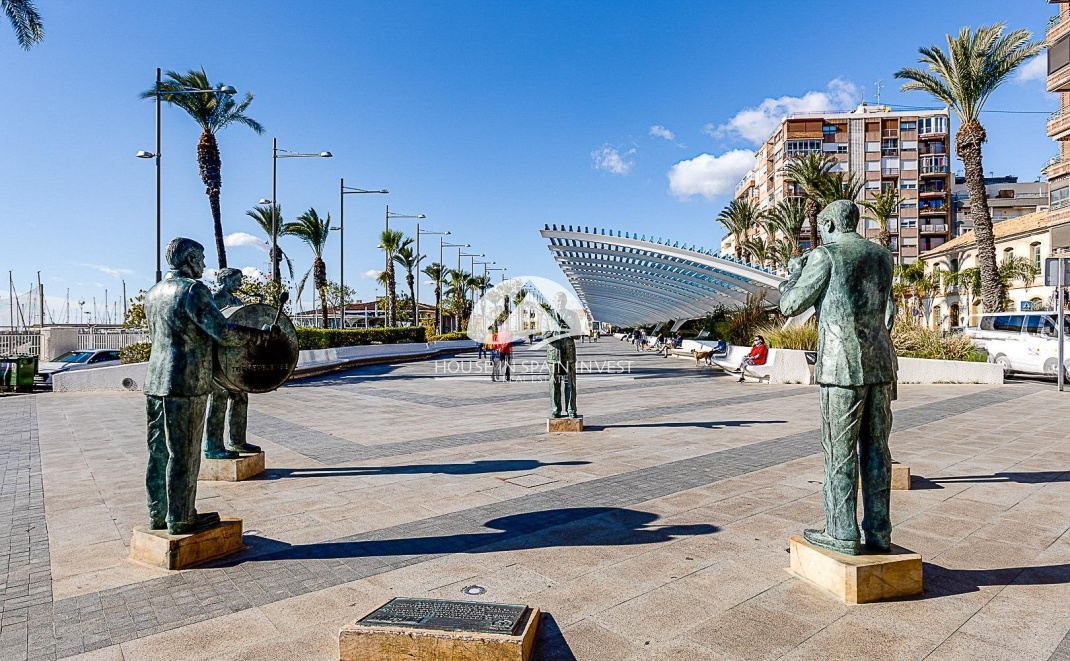 Resale - Apartment  - Torrevieja - Playa del Cura