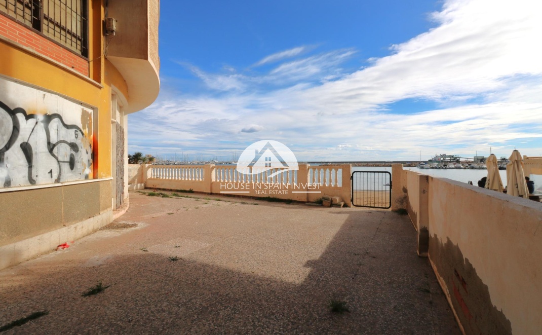 Resale - Commercial Unit - Torrevieja - Centro