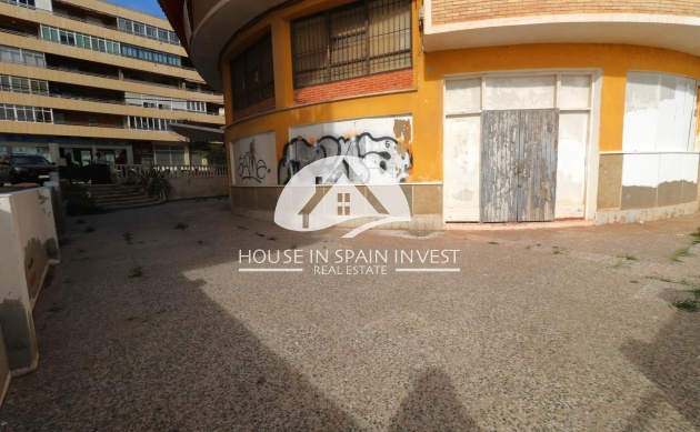Resale - Commercial Unit - Torrevieja - Centro