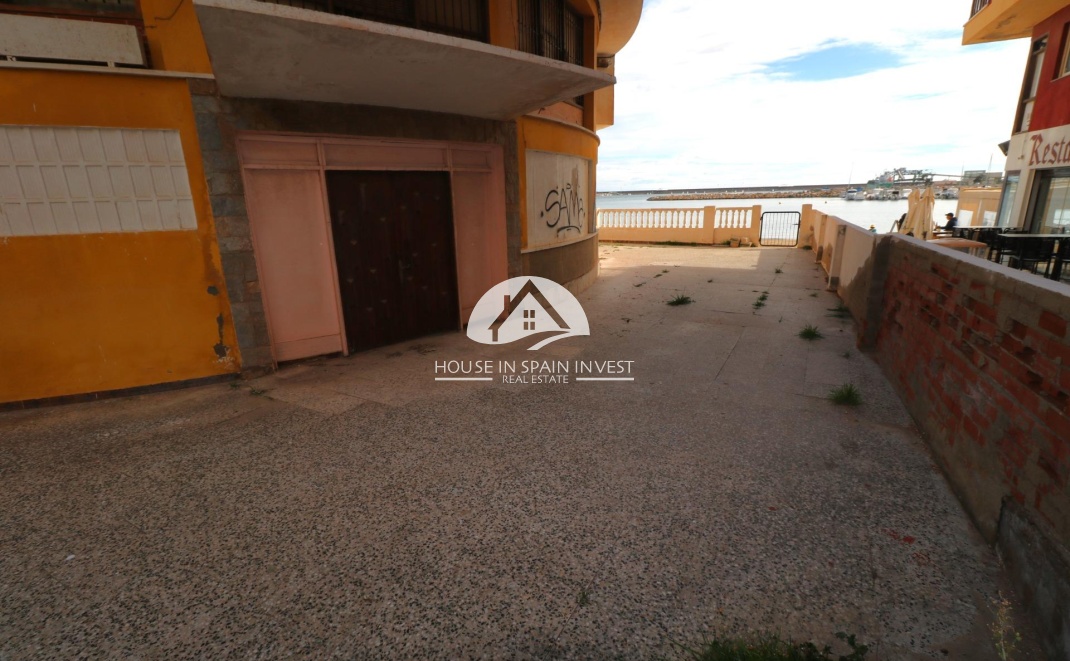 Resale - Commercial Unit - Torrevieja - Centro